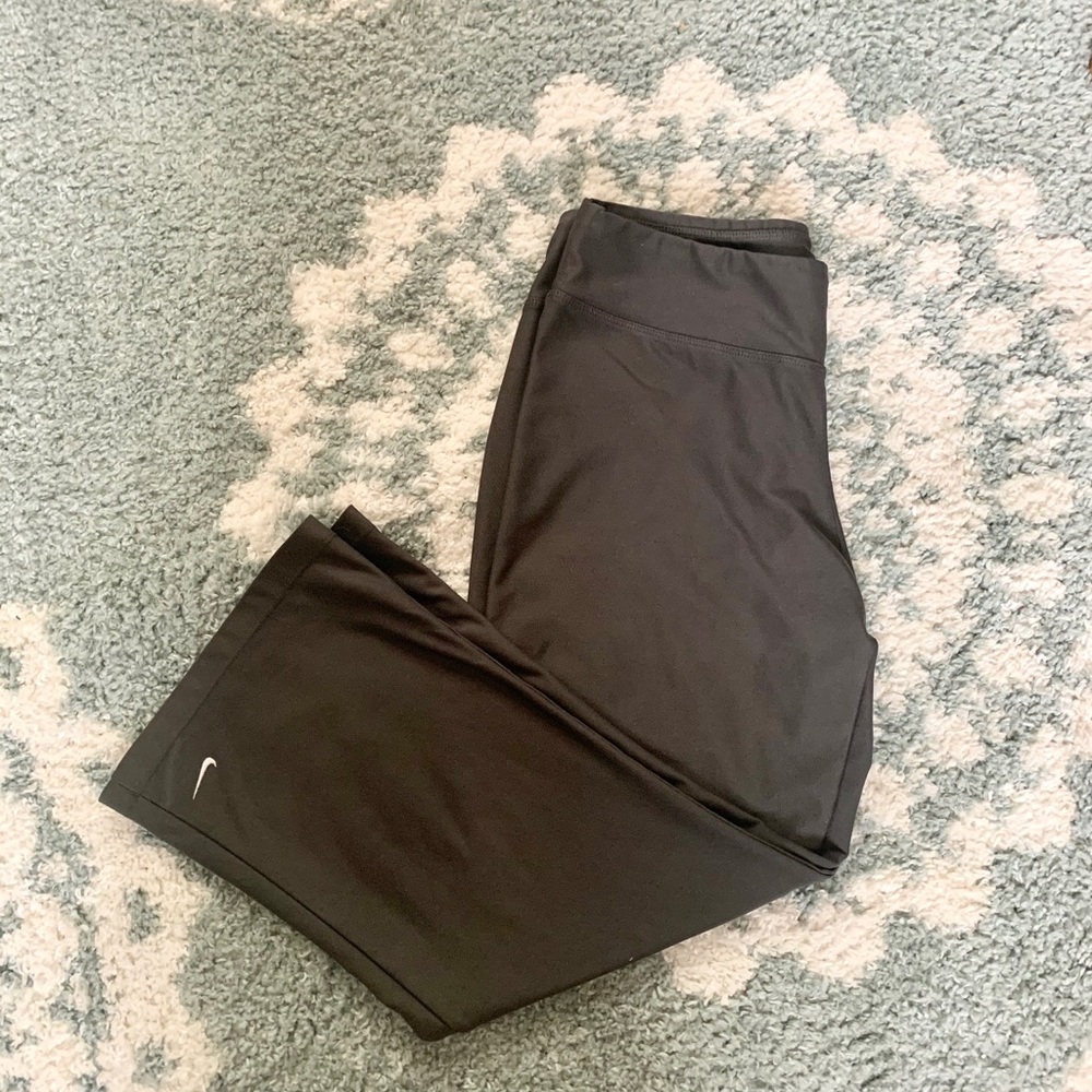 Nike fit dry leggings